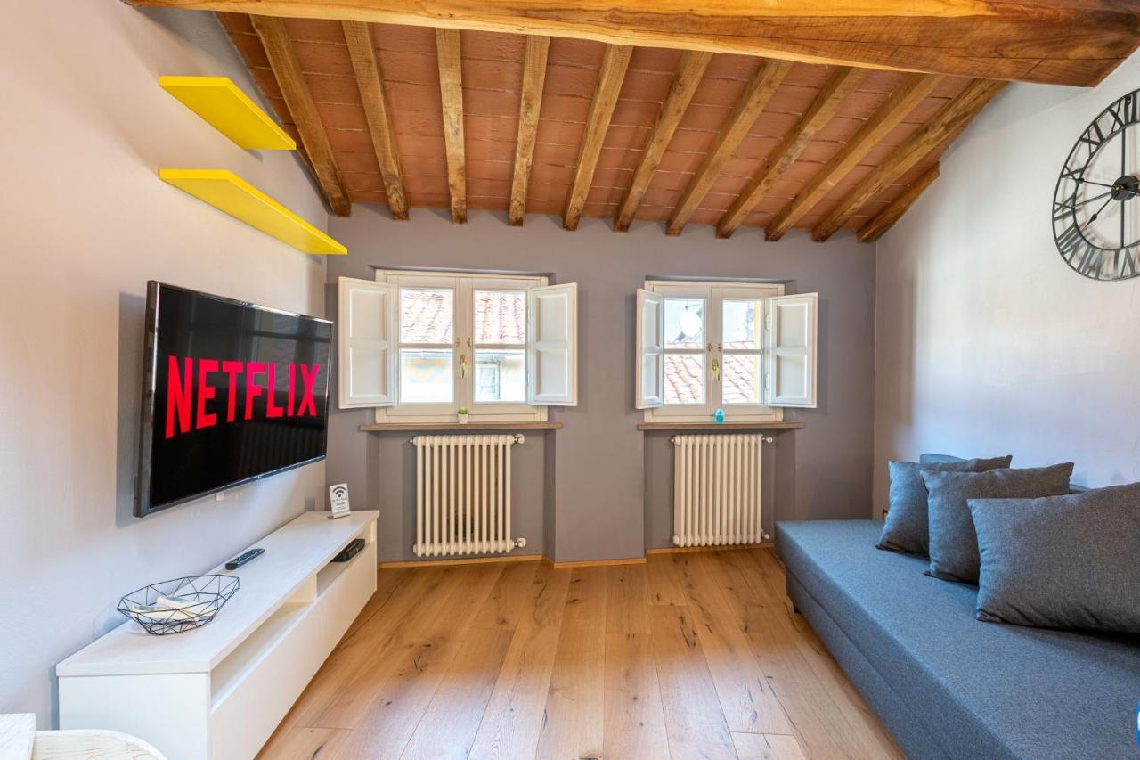 לוקה Casa San Paolino Dentro Le MuraElegant Flat Wifi E Selfcheckin מראה חיצוני תמונה