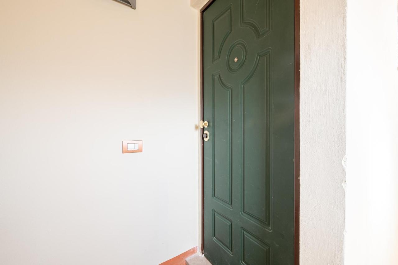 לוקה Casa San Paolino Dentro Le MuraElegant Flat Wifi E Selfcheckin מראה חיצוני תמונה